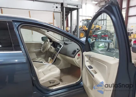 2011 Volvo Xc60 T6/T6 R-Design from USA, damaged, VIN YV4902DZ7B2168945